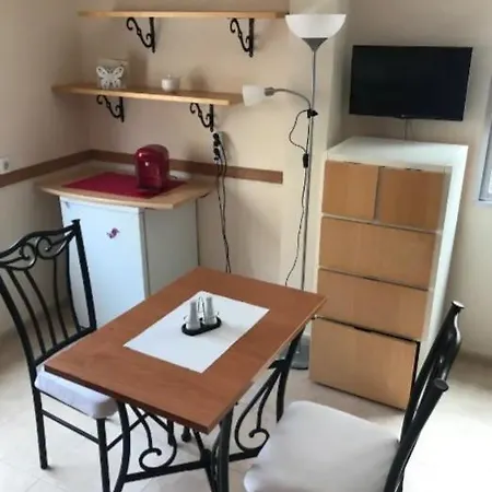 Real 81 Apartment